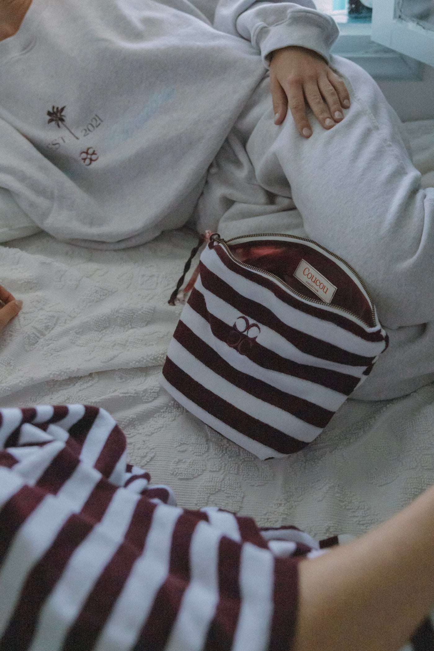 Coucou One size Lola toiletbag - Aubergine stripes