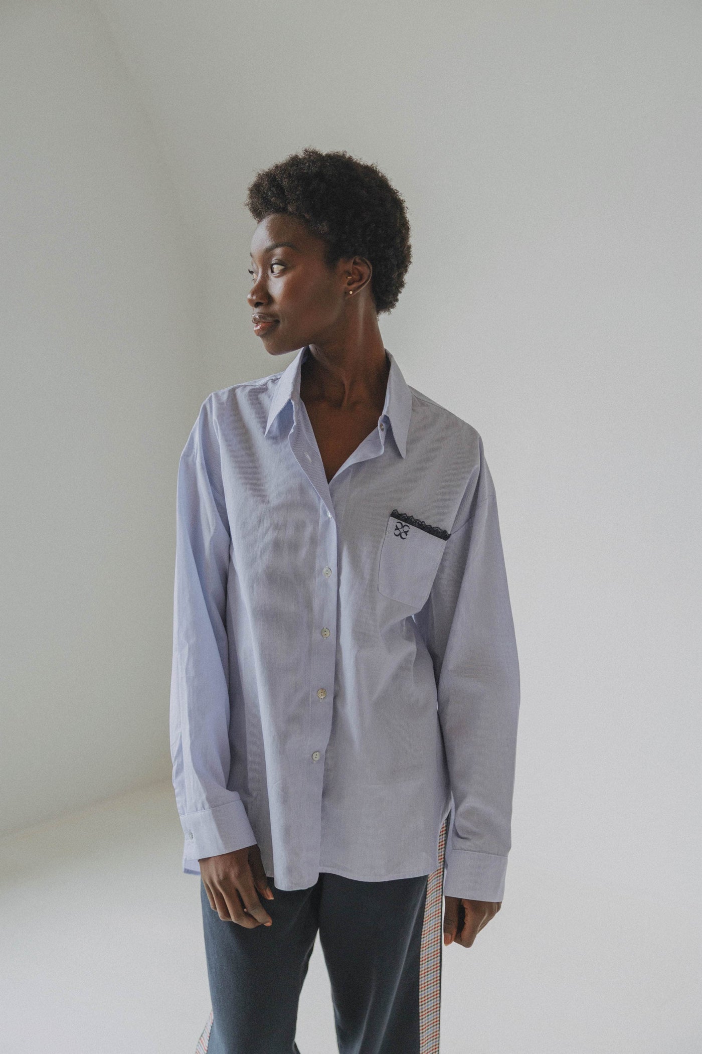 Coucou Moon blouse - Navy stripes with lace details